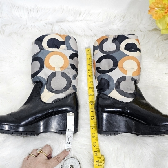 Coach - monogram boots size 7.5 black - Picture 10 of 14